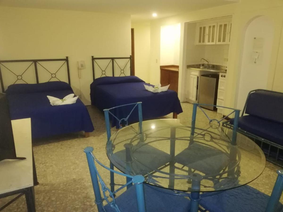 Hotel Las Torres Gemelas アカプルコ エクステリア 写真